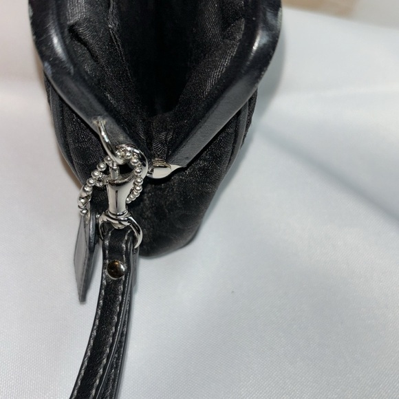 Vintage COACH Signature c Framed Kiss-lock Black Evening Clutch w/Wristlet Strap - Picture 6 of 9